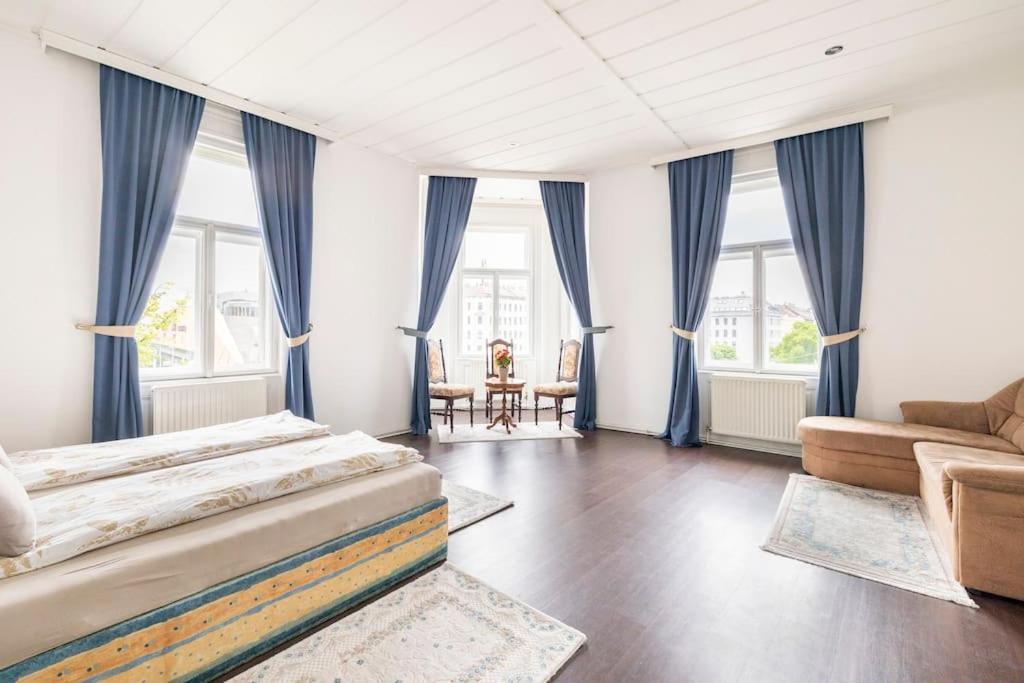 Charming Spacious Apartment Wien Exteriör bild